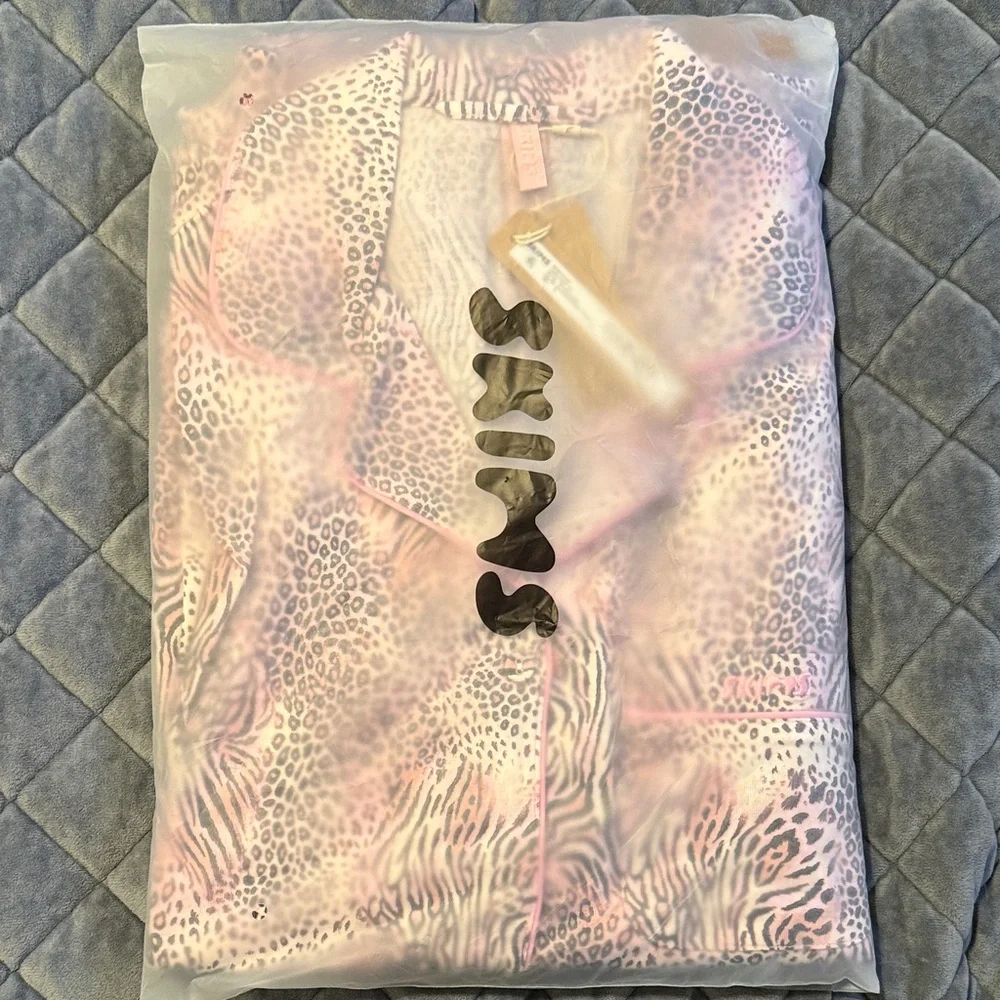 SKIMS NWT Long bloom mini Multi Animal Sleep Set - Picture 1 of 3